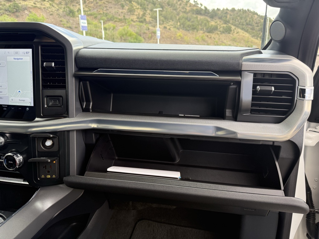 2025 Ford F-150 Lariat photo 30
