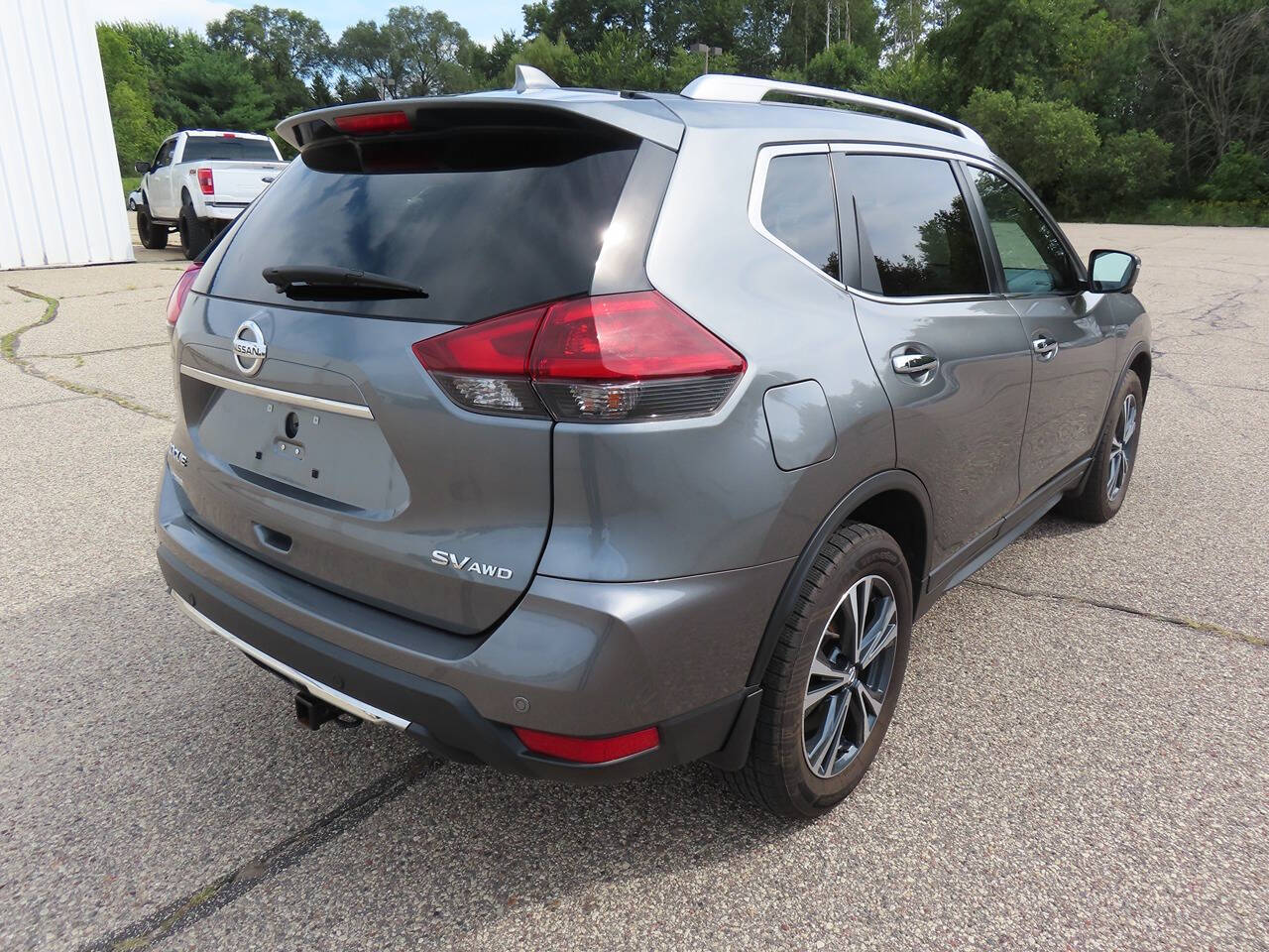 2020 Nissan Rogue SV photo 4