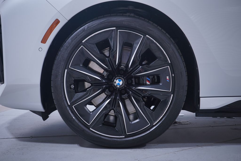 Used 2025 BMW i7 eDrive50 with VIN WBY43EJ06SCT46168 for sale in Ontario, CA