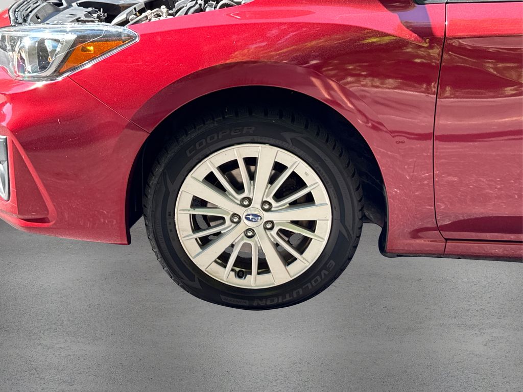 2017 Subaru Impreza 2.0i Premium photo 12