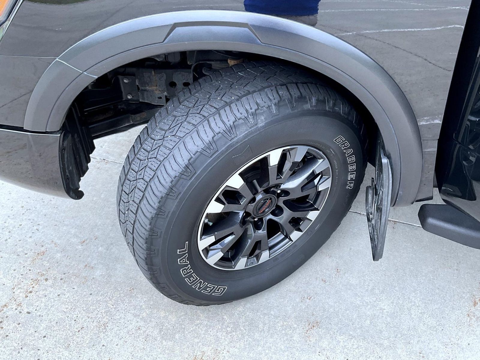 2020 Nissan Titan PRO-4X photo 23