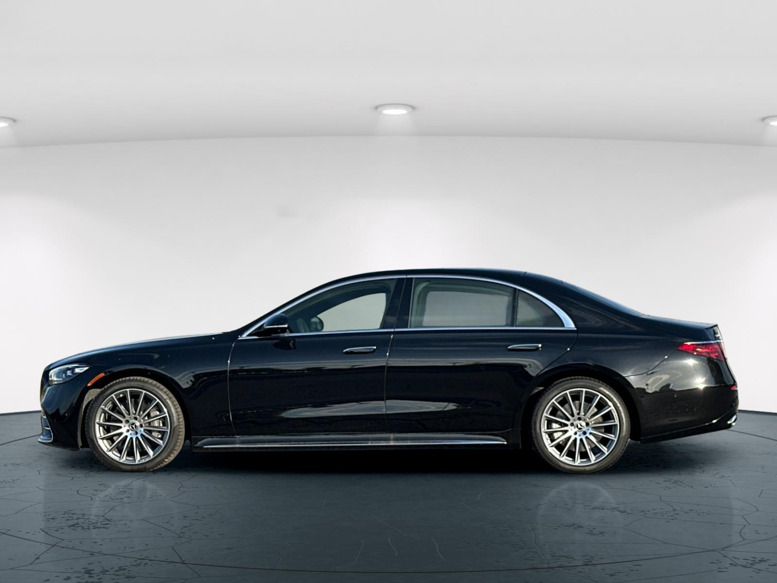 2025 Mercedes Benz S 580 4MATIC photo 3