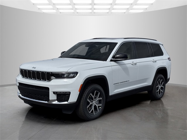 2025 Jeep Grand Cherokee Limited photo 3