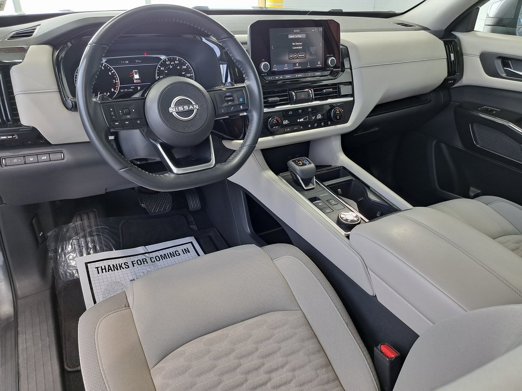 2022 Nissan Pathfinder SV photo 24