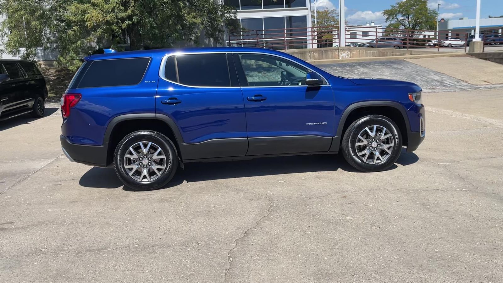 2023 Gmc Acadia SLE photo 19