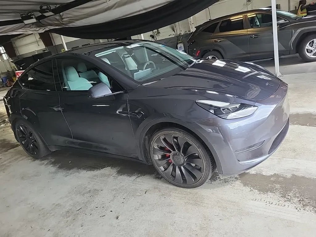Used 2022 Tesla Model Y Performance with VIN 7SAYGDEF9NF455394 for sale in Northfield, Minnesota