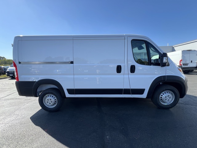 2026 Ram ProMaster 2500 photo 2
