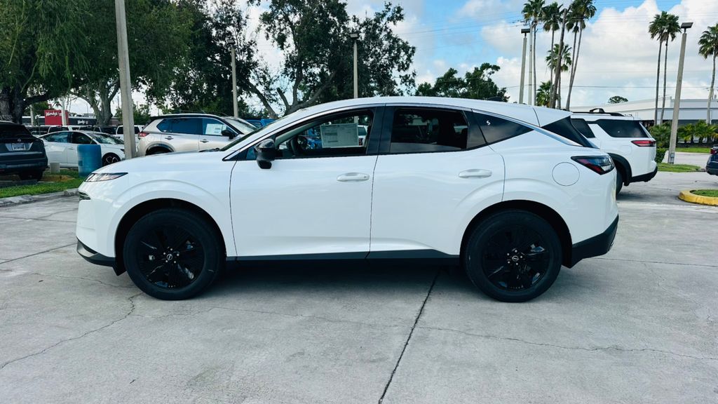 2026 Nissan Murano SV photo 3