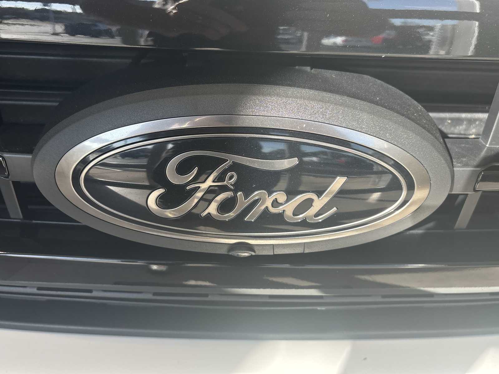 2022 Ford F-150 Platinum photo 27
