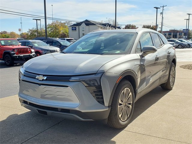 2025 Chevrolet Blazer EV photo 5