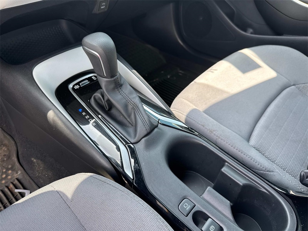 2025 Toyota Corolla SE photo 24