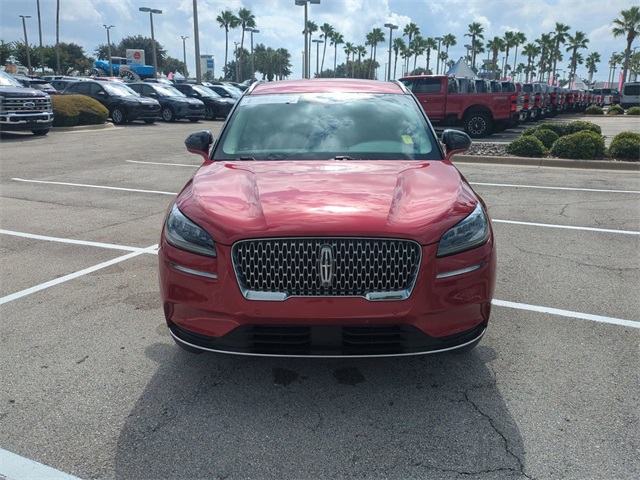 2022 Lincoln Corsair Standard photo 8