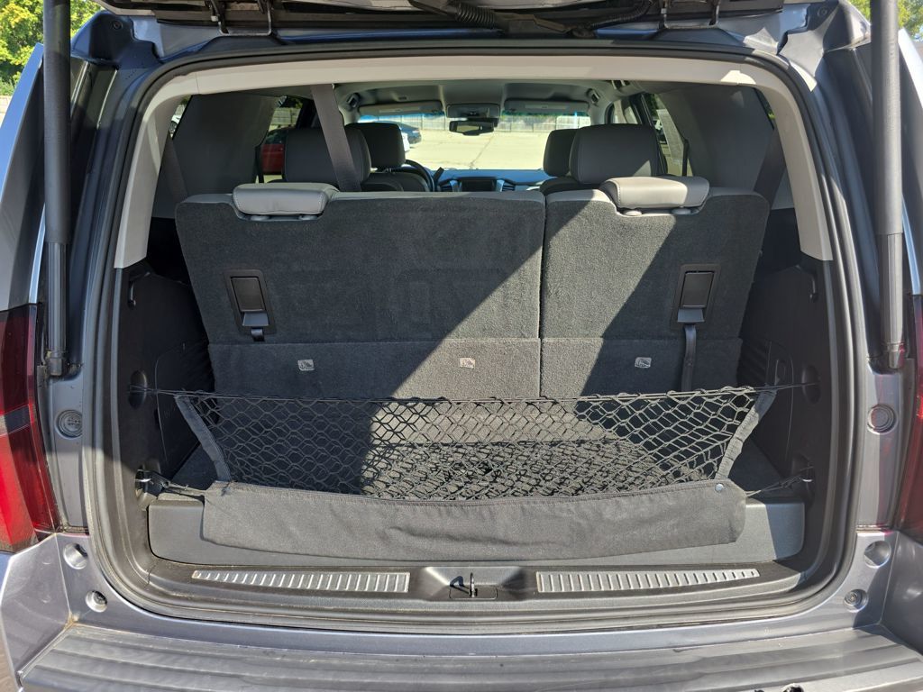 2018 Chevrolet Tahoe LT photo 17