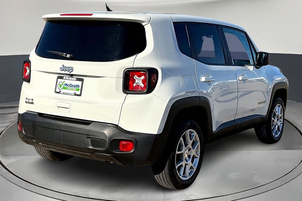 2023 Jeep Renegade Latitude photo 4