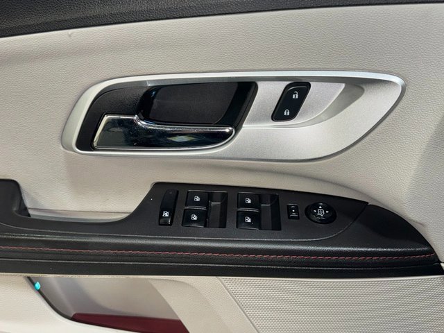 2013 Chevrolet Equinox LTZ photo 12