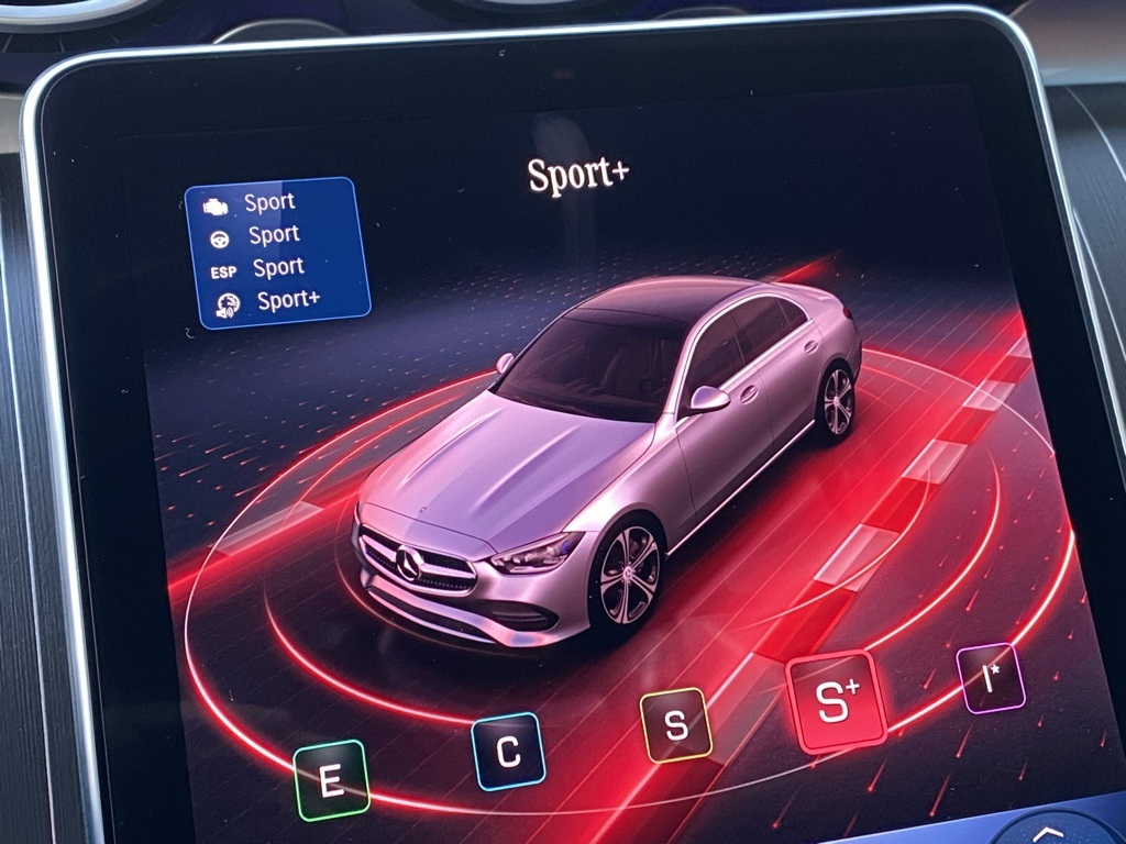 2024 Mercedes Benz C 4MATIC 300 photo 4