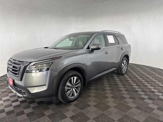 2022 Nissan Pathfinder SL photo 5
