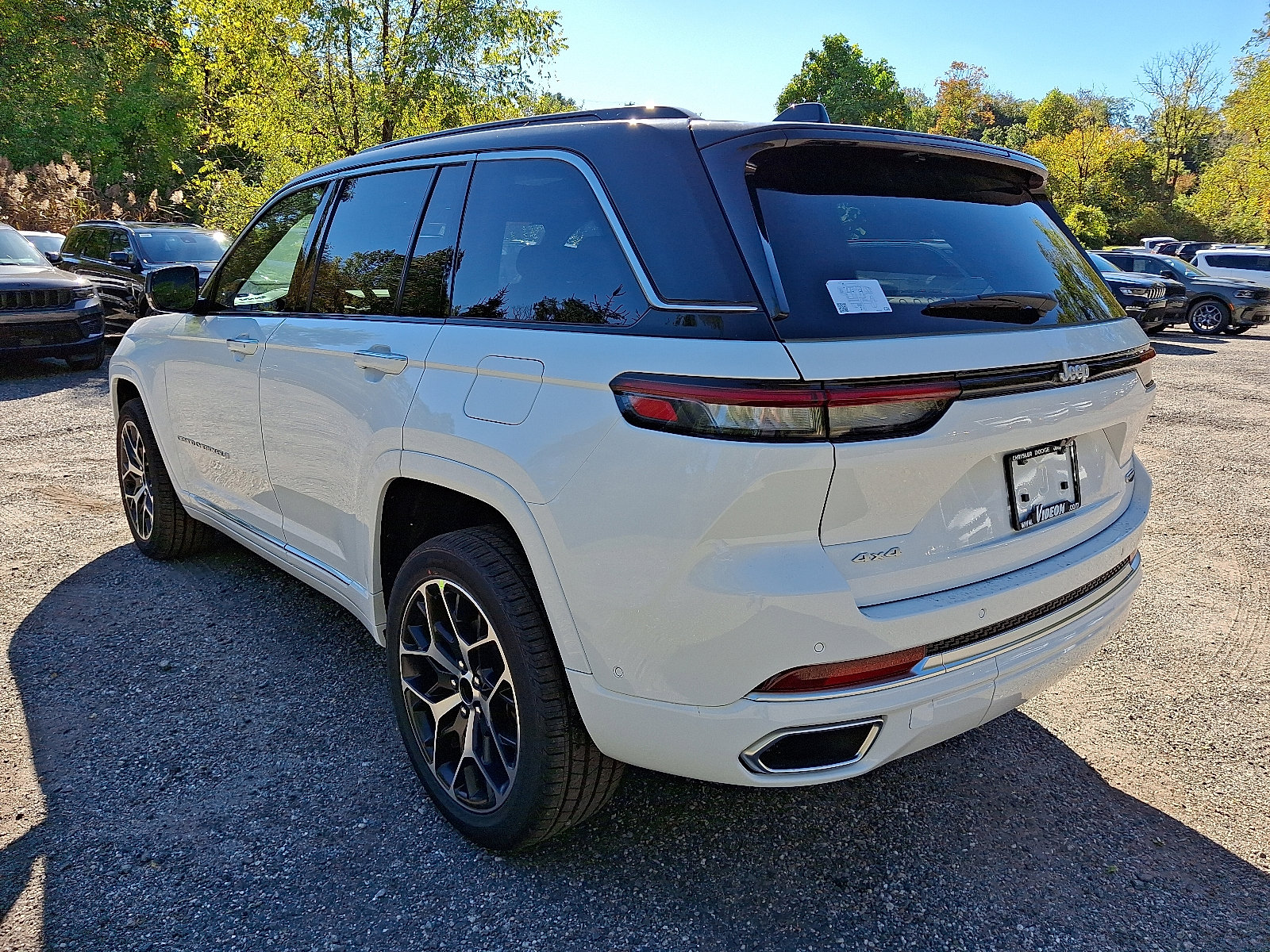 2025 Jeep Grand Cherokee Summit Reserve photo 3