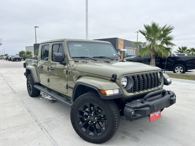 2025 Jeep Gladiator Nighthawk's photo