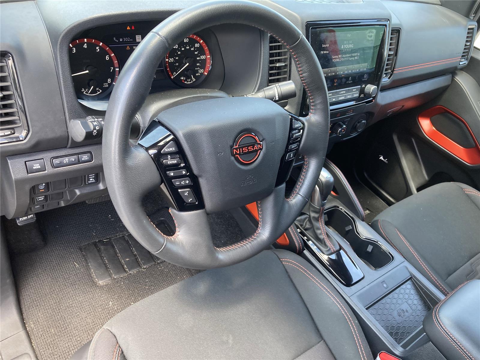 2023 Nissan Frontier PRO-X photo 12
