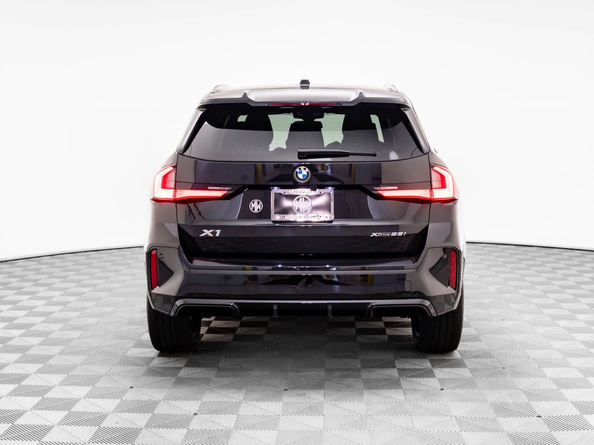 2025 Bmw X1 XDrive28i photo 2
