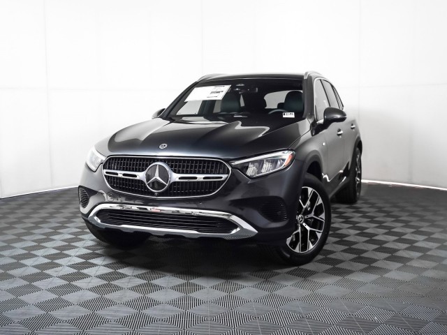 2025 Mercedes-Benz GLC