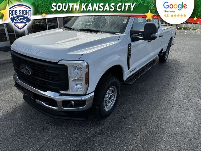 2025 Ford F-250 Super Duty XL's photo