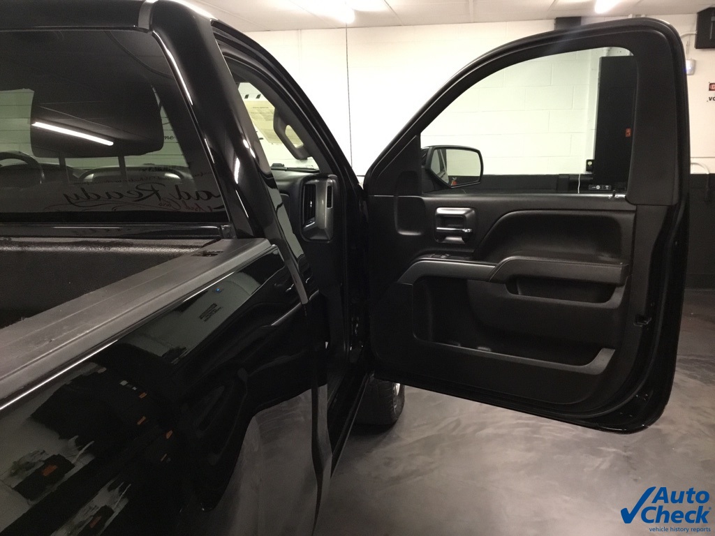 2017 Chevrolet Silverado 1500 LT photo 30