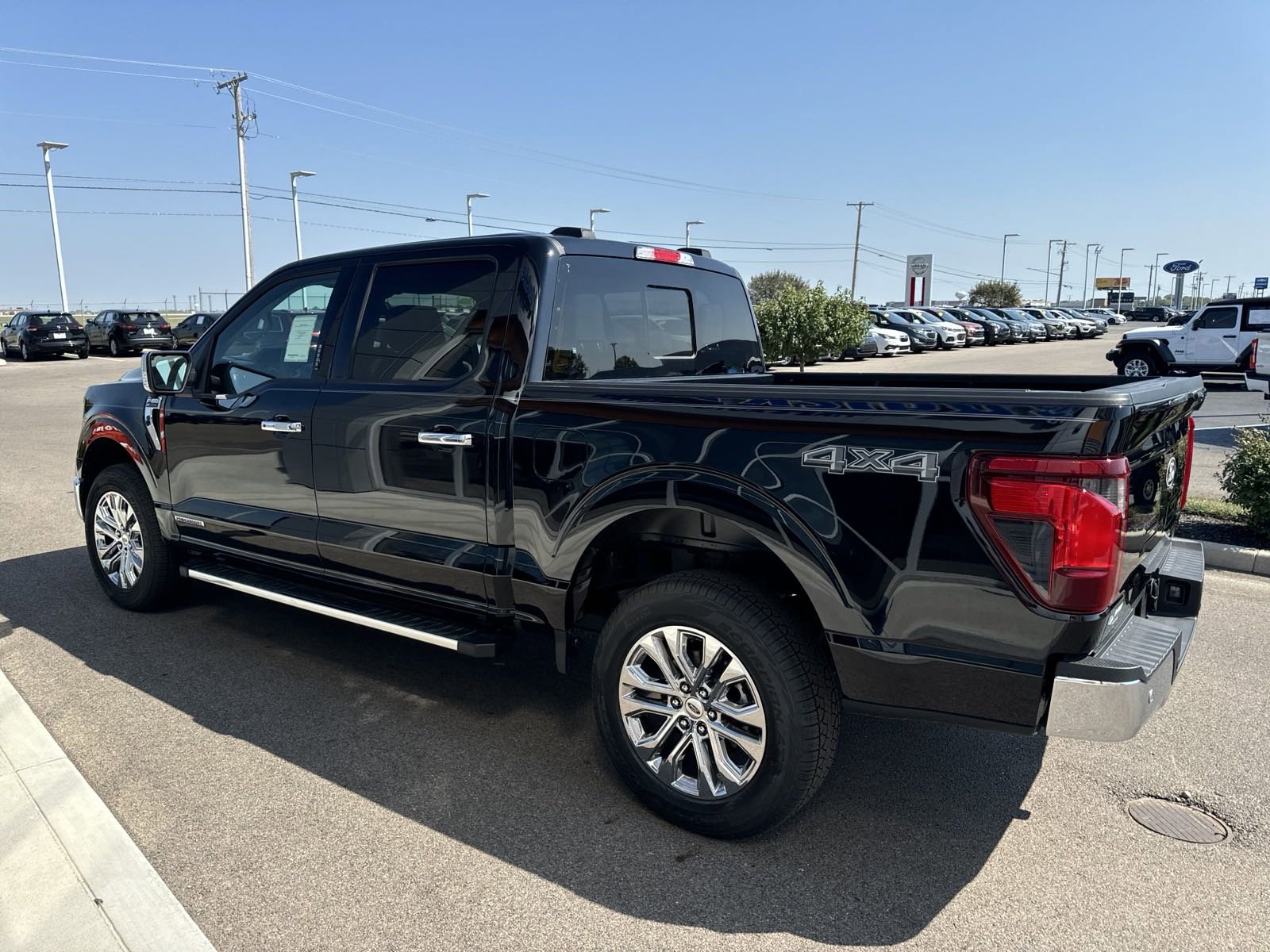2024 Ford F-150 XLT photo 5