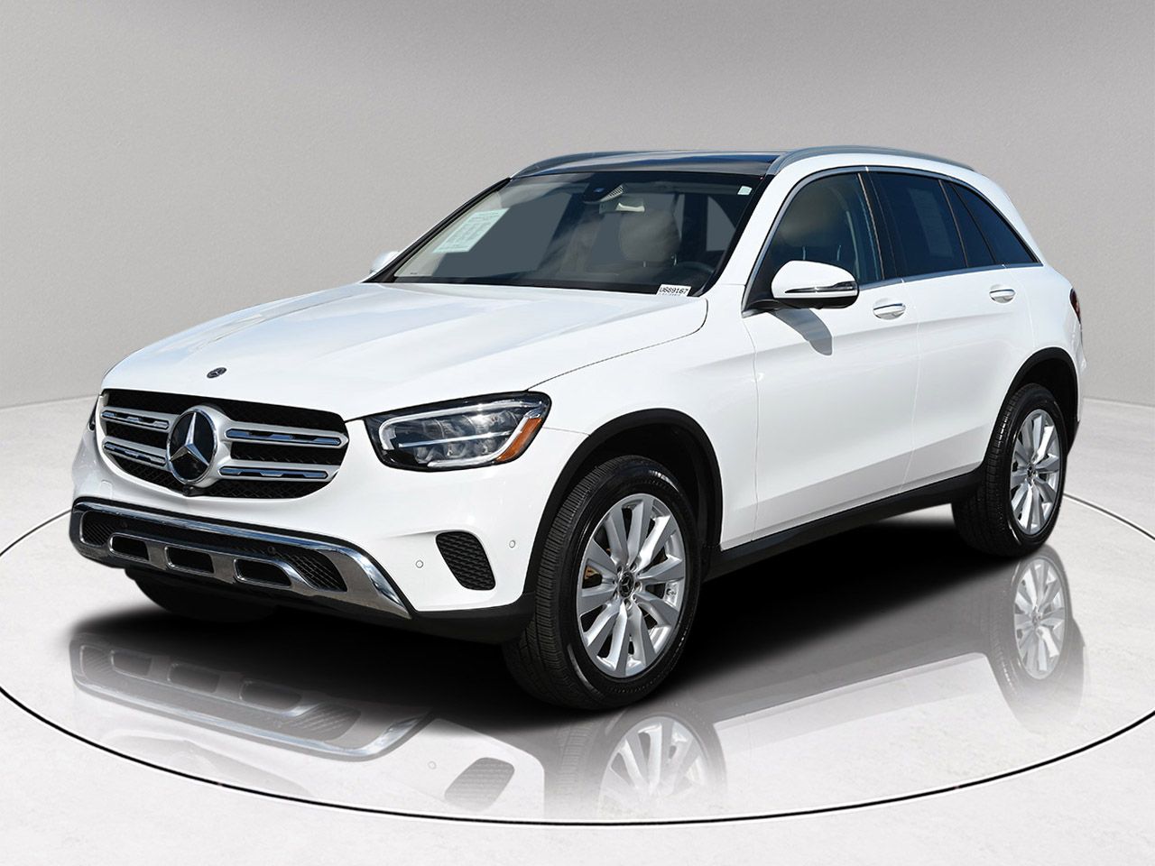 2020 Mercedes Benz GLC 300 4MATIC photo 2