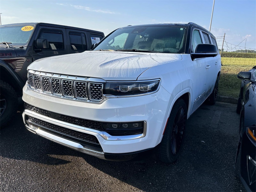 2023 Jeep Wagoneer L Series II photo 6