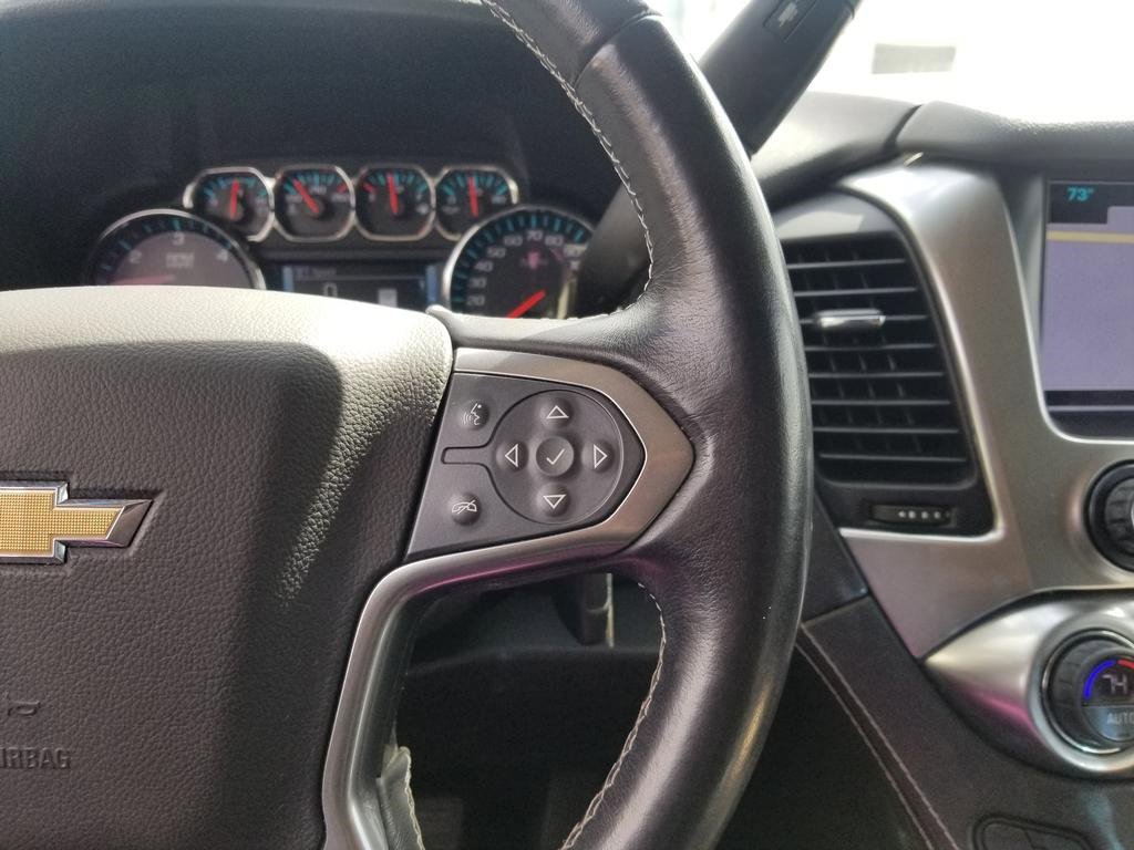 2017 Chevrolet Suburban LT photo 31