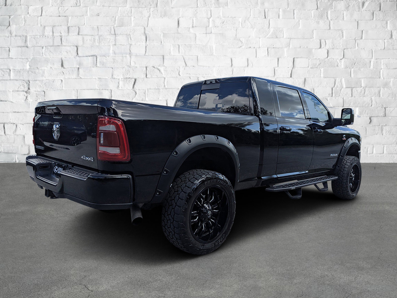 2024 Ram 3500 Laramie photo 2