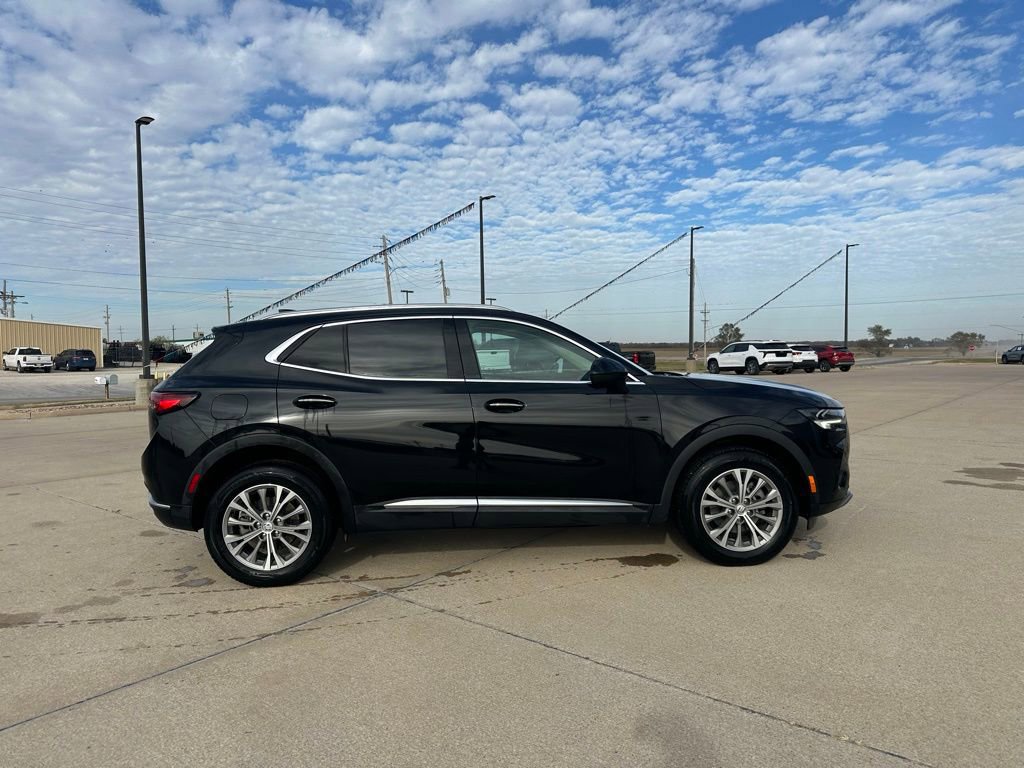 2022 Buick Envision Preferred photo 2