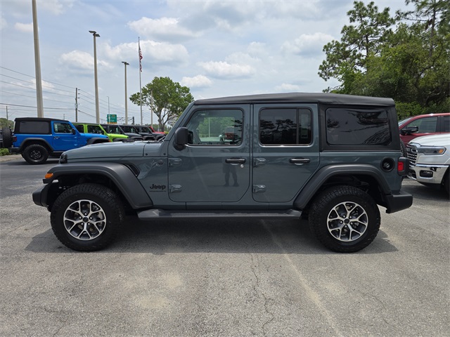 2025 Jeep Wrangler Sport S photo 3