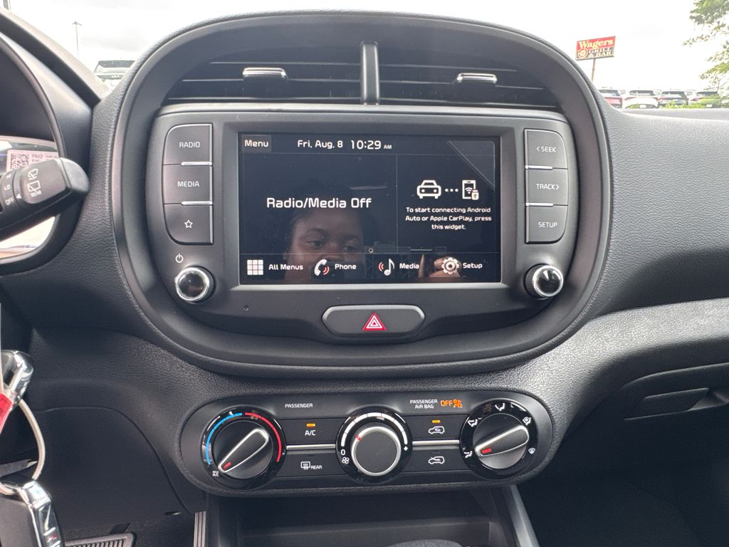 2025 Kia Soul LX photo 18