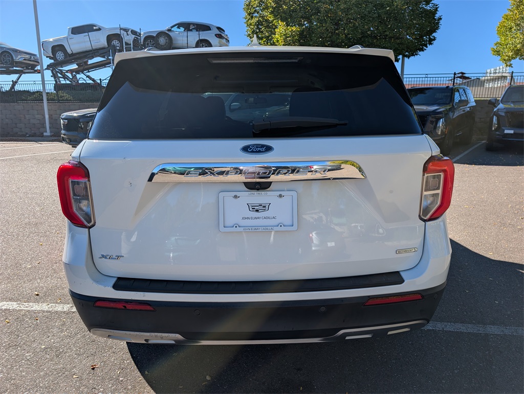 2020 Ford Explorer XLT photo 3