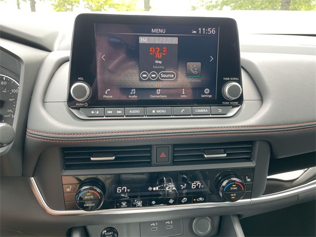 2025 Nissan Rogue SV photo 20