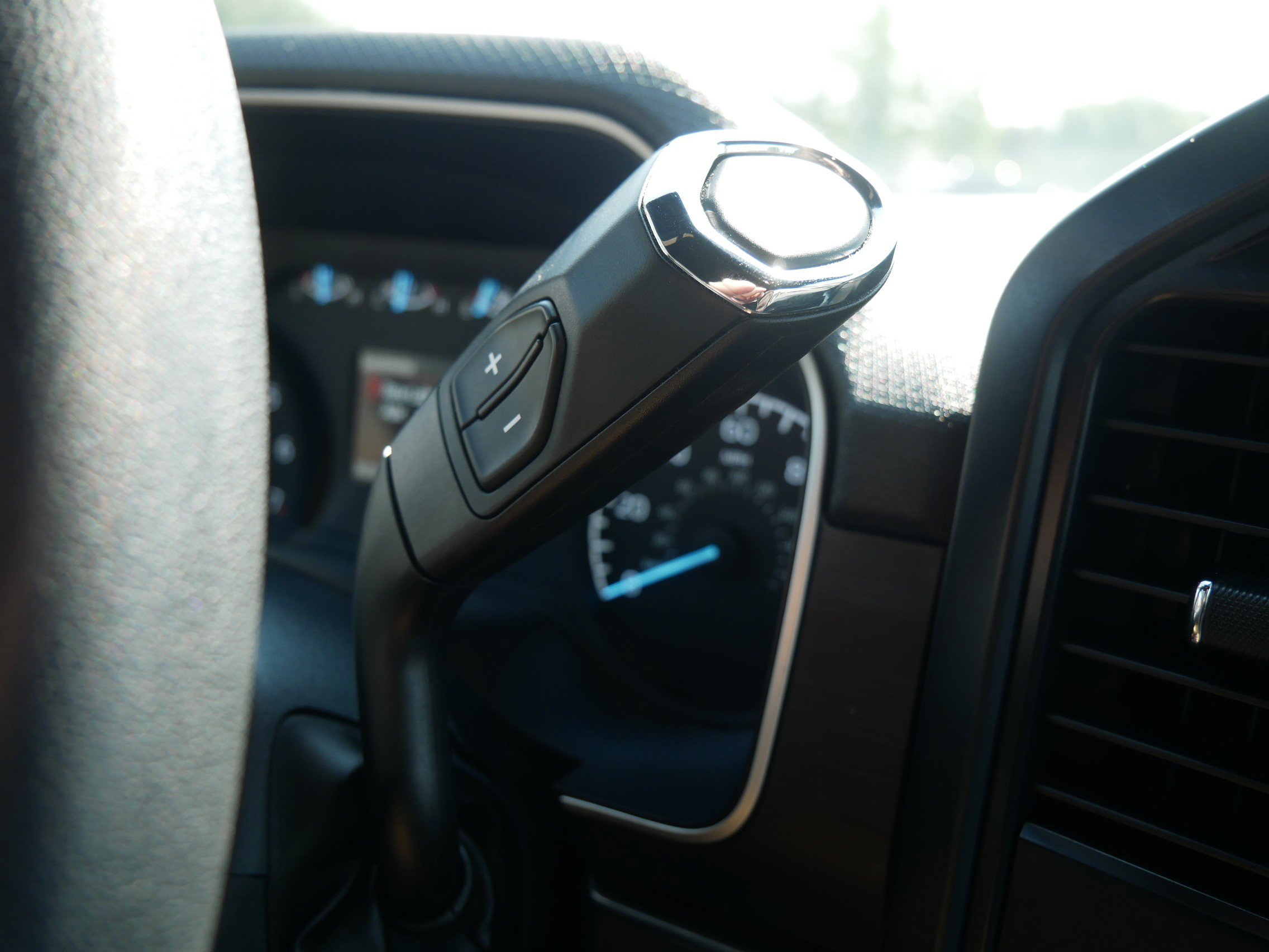 2022 Ford F-150 XL photo 21