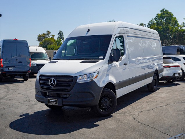 2024 Mercedes-Benz Sprinter Cargo Van