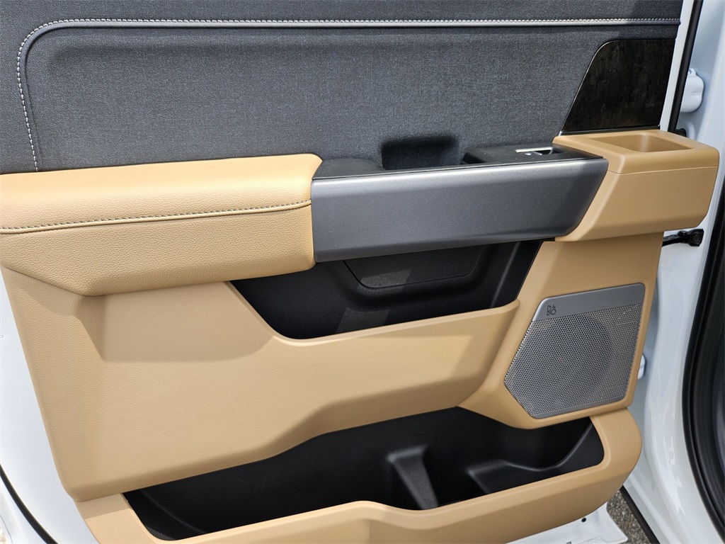 2025 Ford F-250 Lariat photo 27