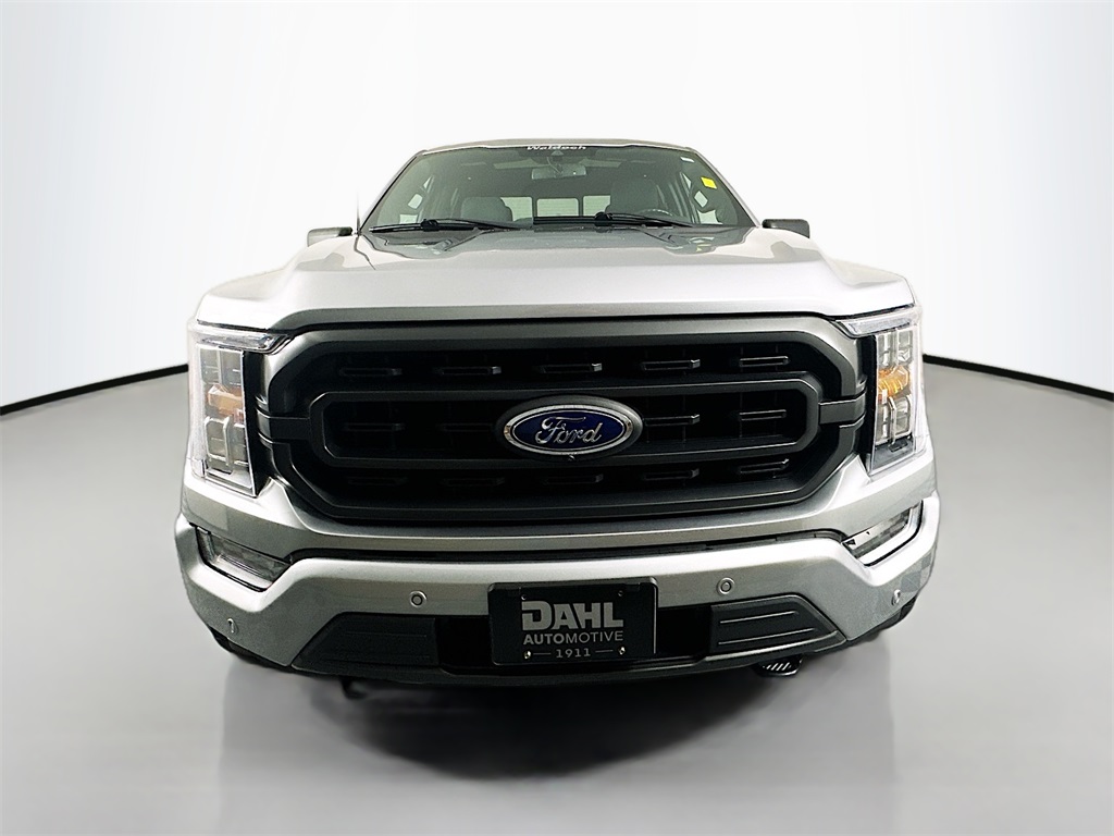 2021 Ford F-150 XLT photo 2