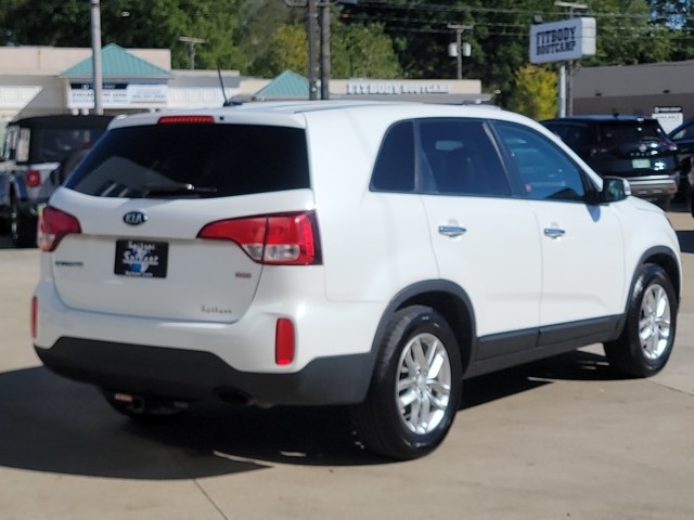 2015 Kia Sorento LX photo 3