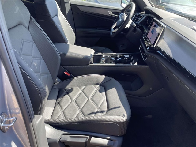 2026 Volkswagen Atlas Cross Sport SE Technology photo 16