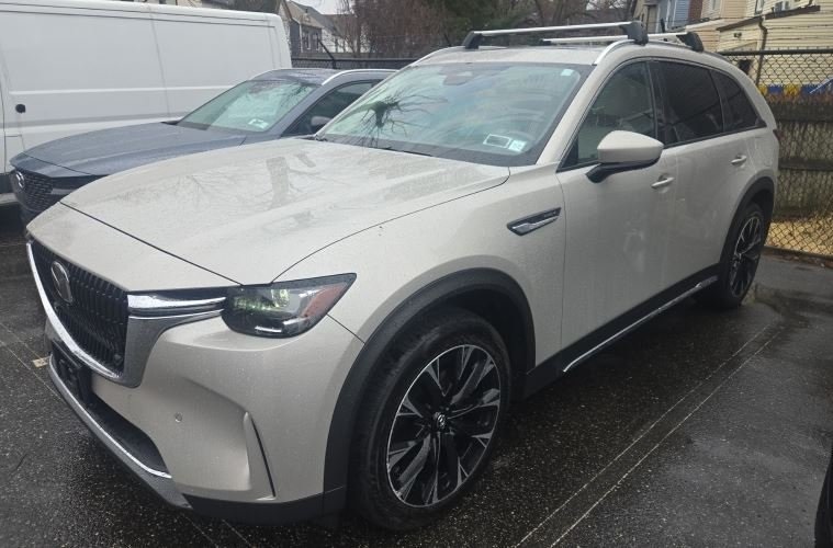 2024 Mazda CX-90 Premium Plus Package's photo