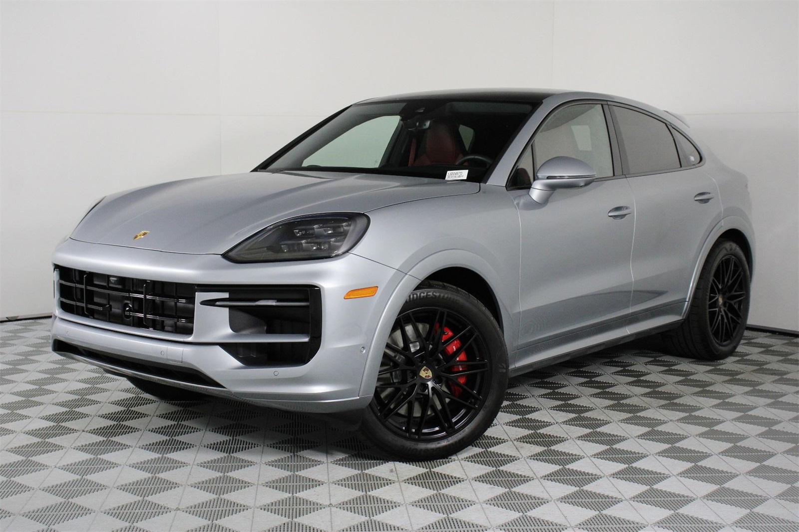 2025 Porsche Cayenne Coup S's photo