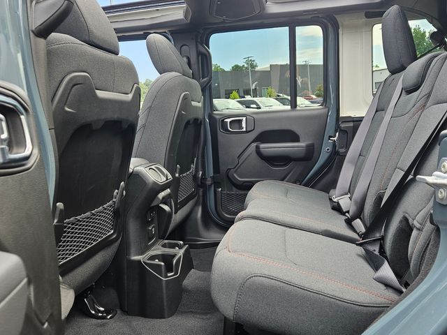 2025 Jeep Wrangler Rubicon photo 6