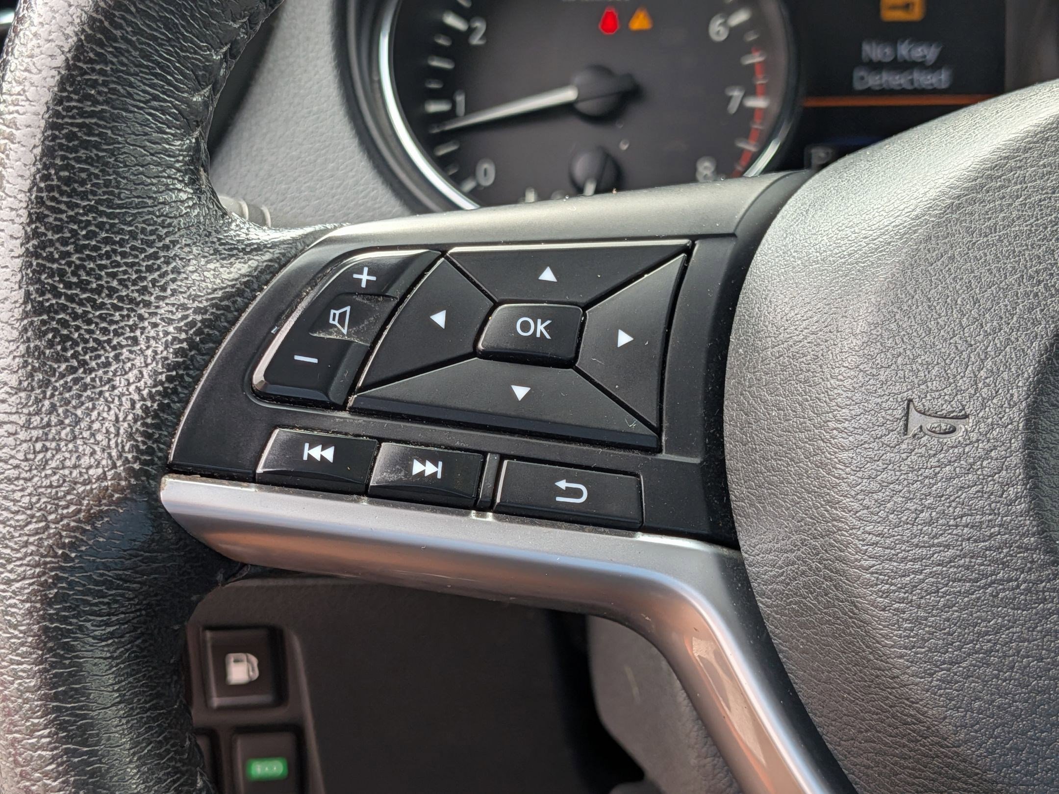 2019 Nissan Rogue SL photo 15