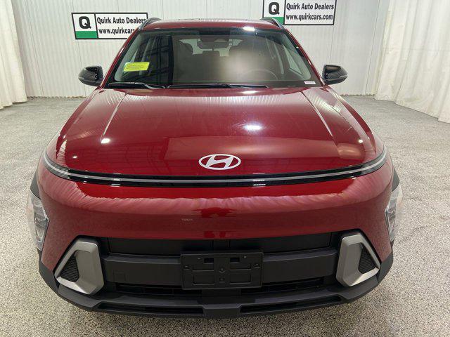 2026 Hyundai Kona SEL photo 2