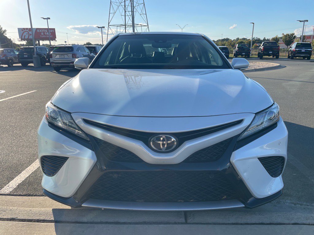 2018 Toyota Camry XSE photo 5